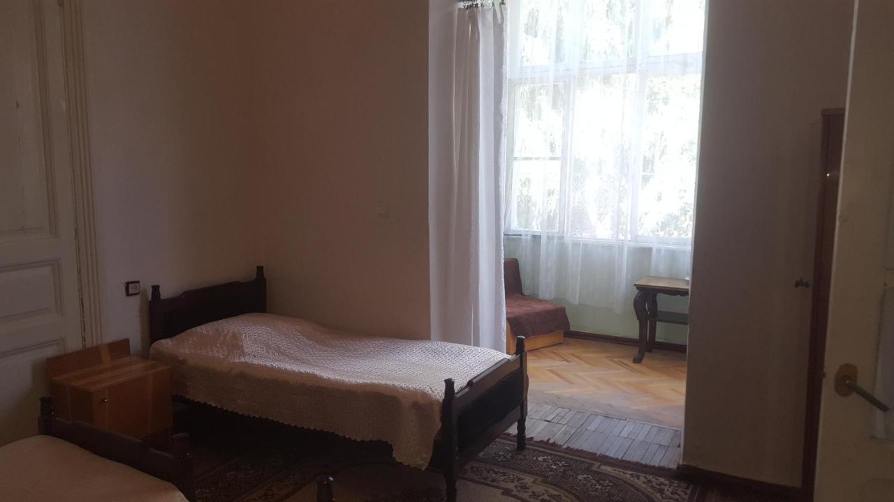 Firuza Hostel Borjomi Exterior photo
